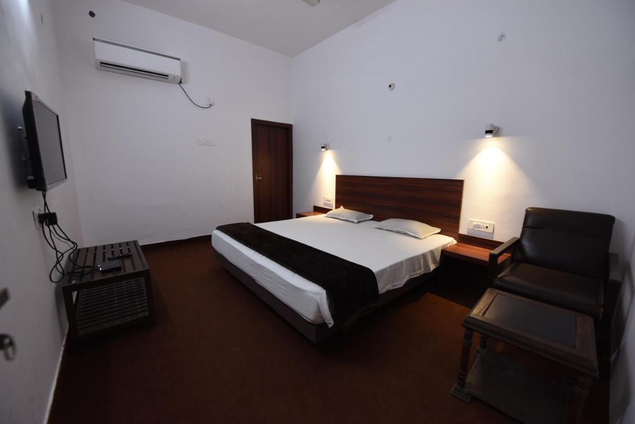 Hotel Mayur Gorakhpur Exterior photo